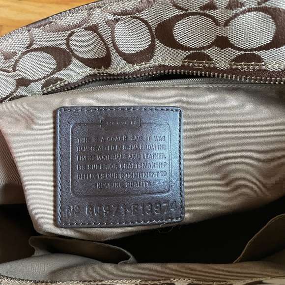 Coach Hampton Canvas Handbag 15”L x 9”H x 5”W Beige with Dark Brown Acce… - Picture 9 of 11